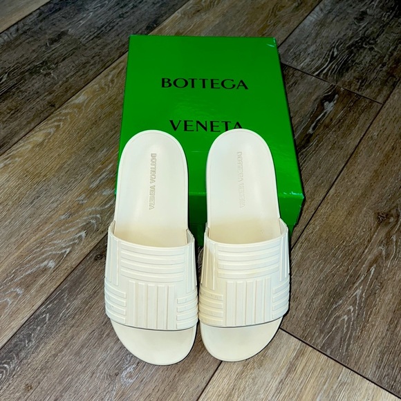 Bottega Veneta Shoes - Bottega Veneta Rubber Slides in sand Size 9 (39)